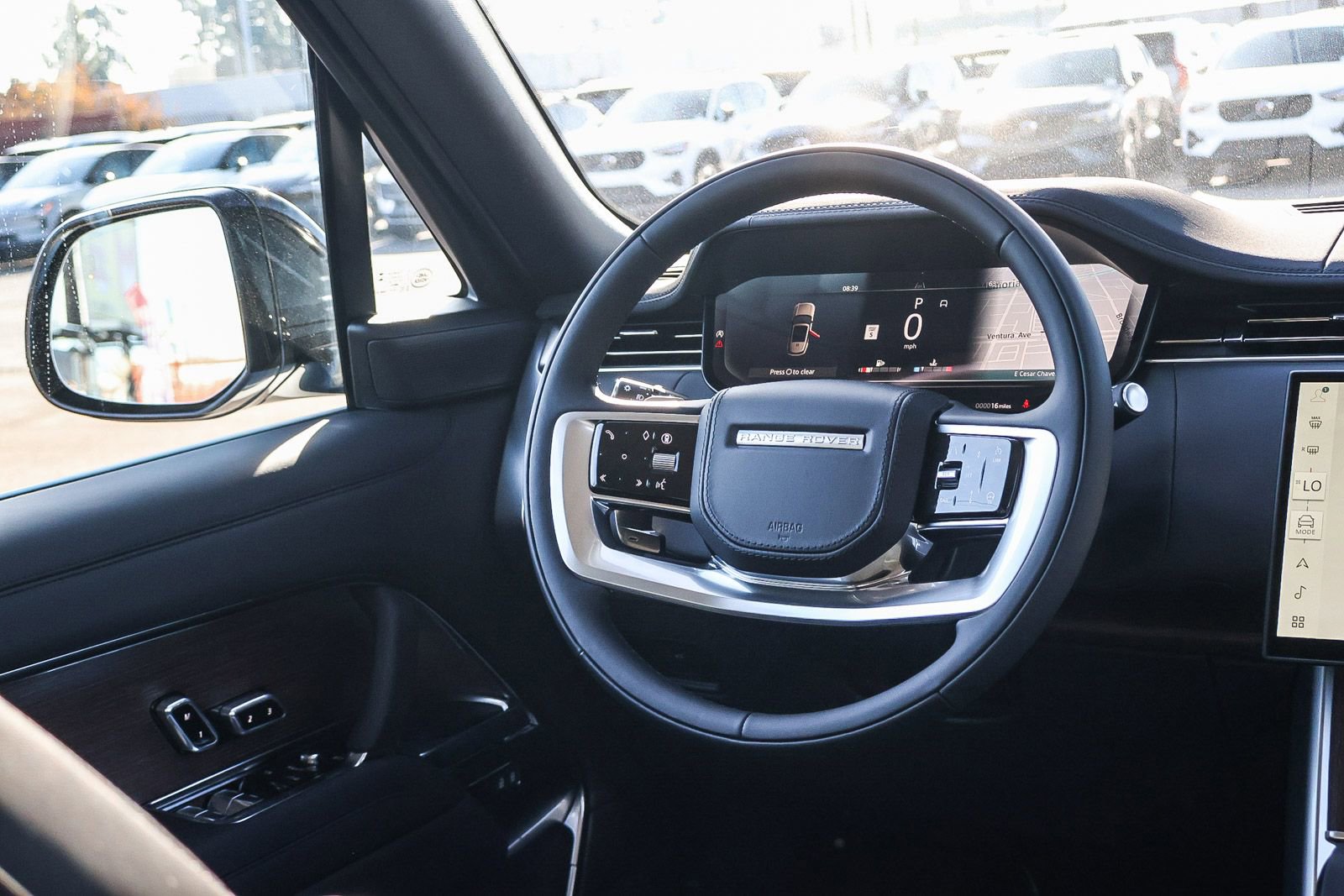 New 2026 Land Rover Range Rover SE image 25