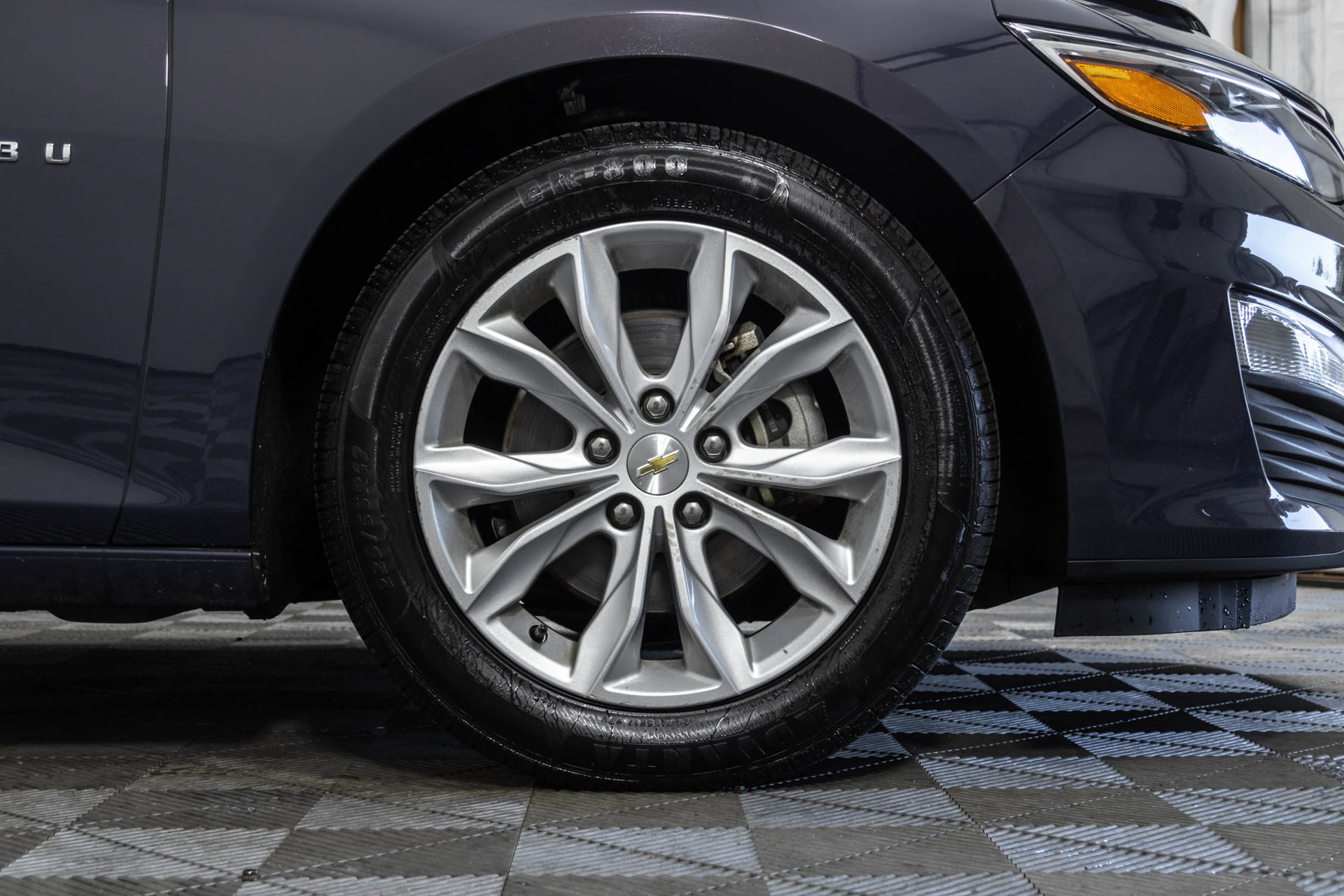 Used 2025 Chevrolet Malibu LT FWD image 42