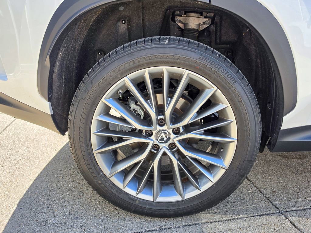 Used 2022 Lexus NX 350h AWD image 9