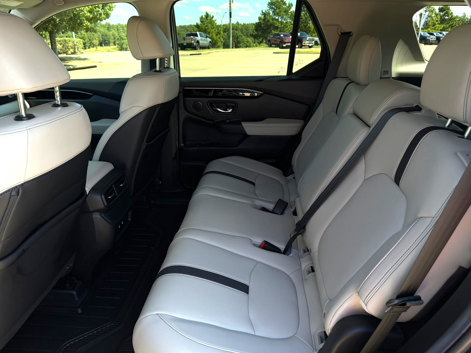 Certified 2026 Honda Passport RTL image 25