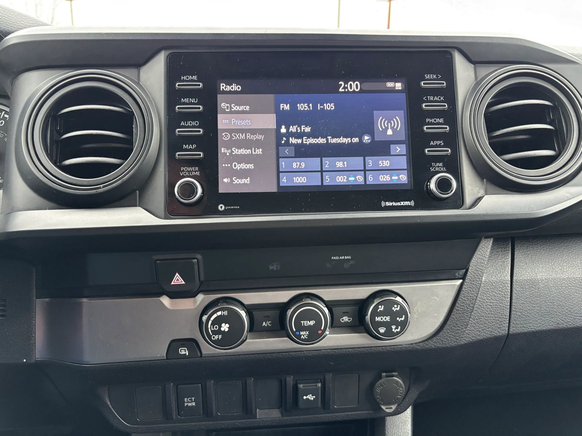 Used 2020 Toyota Tacoma SR image 4