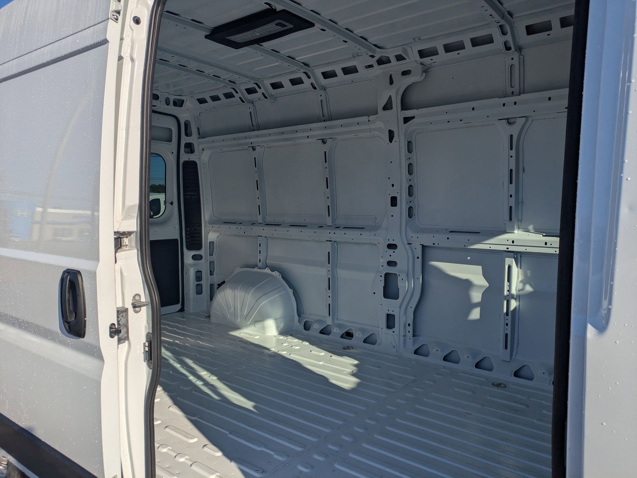 New 2026 RAM ProMaster 2500 w/ Convenience Group FWD image 22