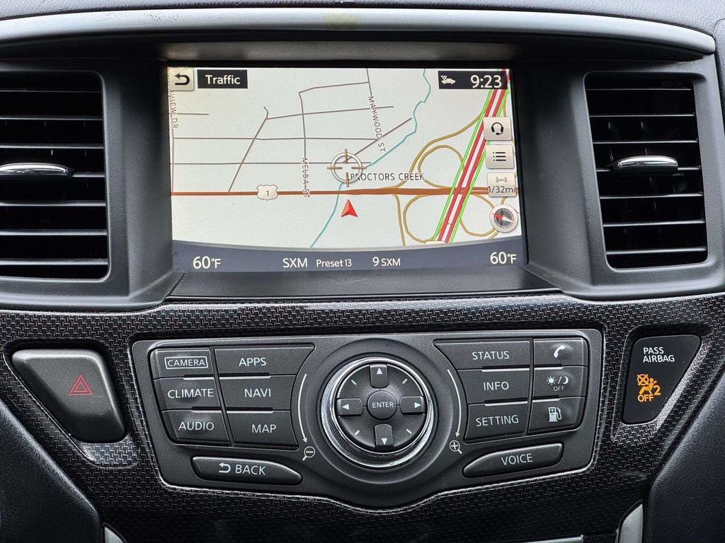 Used 2020 Nissan Pathfinder SL AWD/4WD image 3