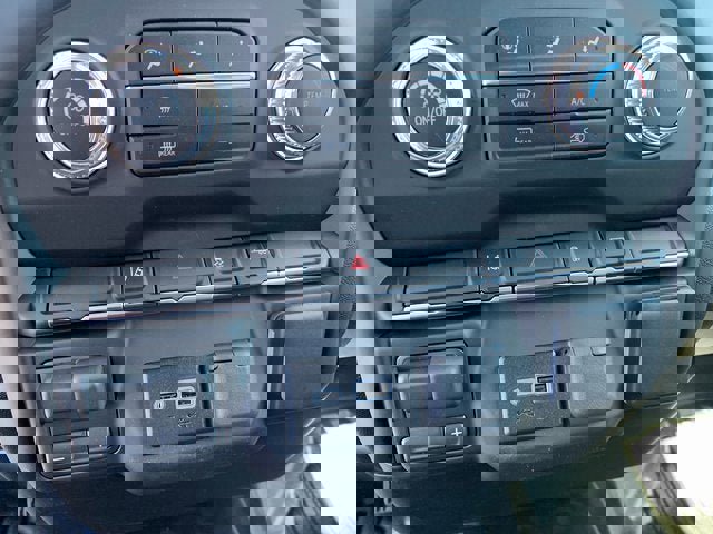 New 2026 GMC Sierra 2500 Pro w/ Convenience Package image 21