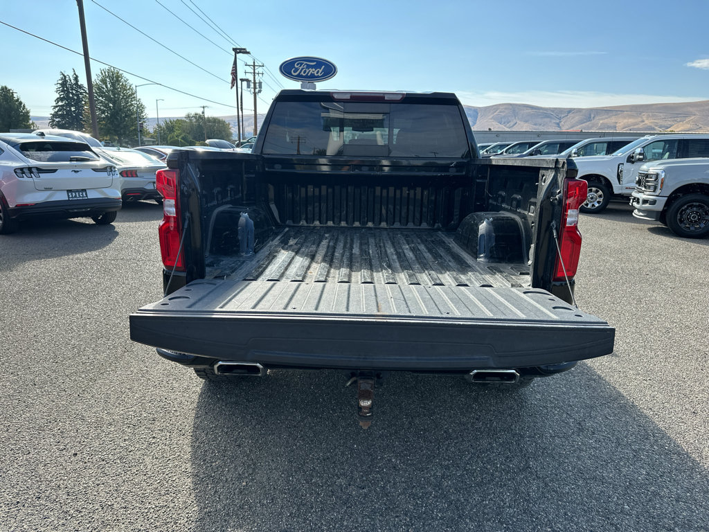 Used 2021 Chevrolet Silverado 1500 LT Trail Boss w/ Convenience Package II AWD/4WD image 14