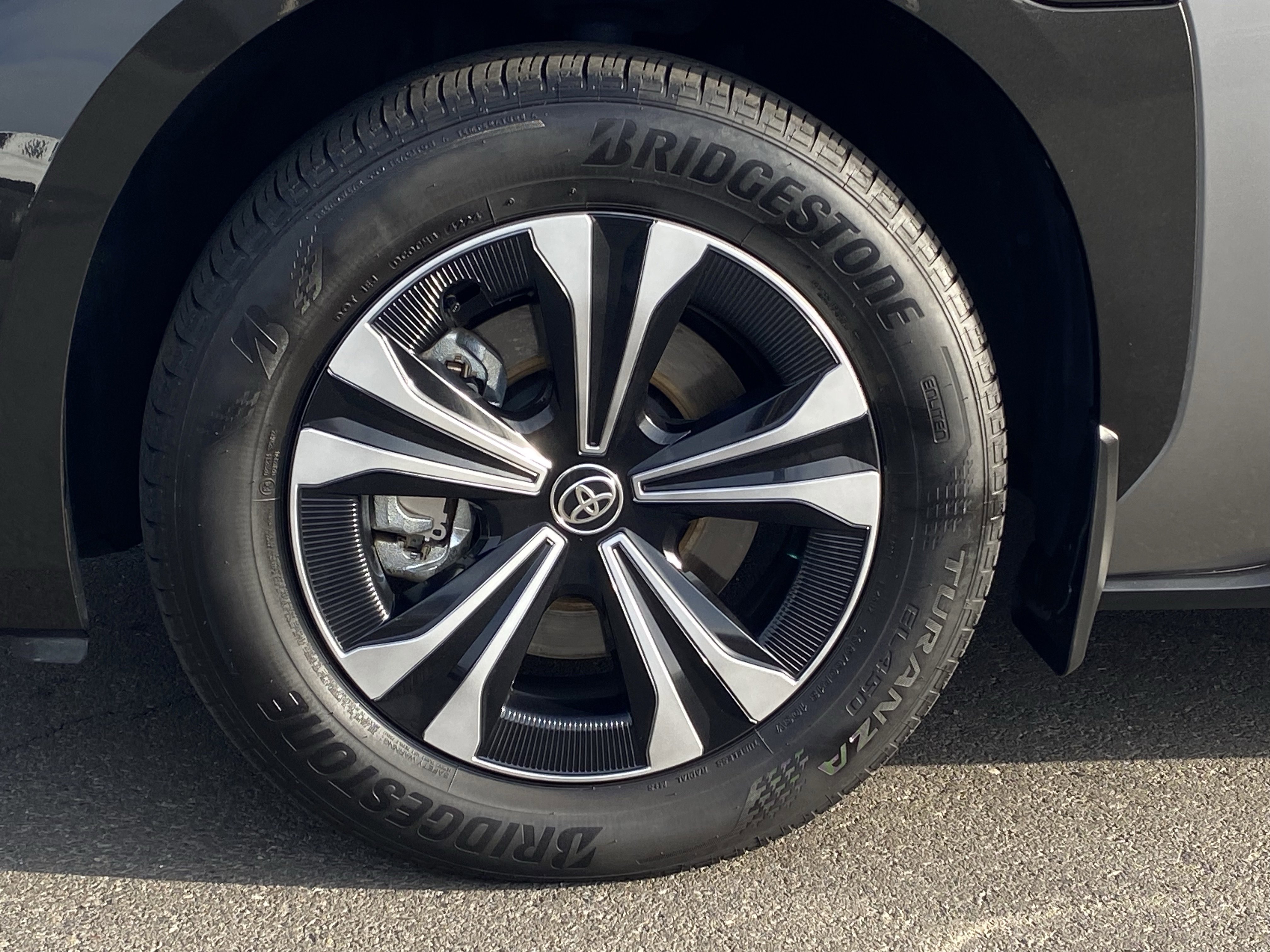 Certified 2024 Toyota bZ4X AWD image 8