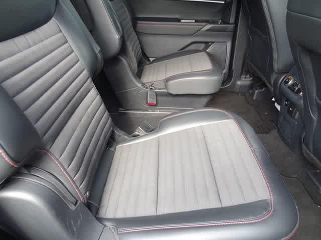 Used 2025 Ford Explorer ST-Line AWD/4WD image 13