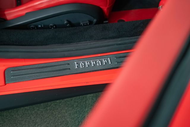 Used 2018 Ferrari 488 Spider RWD image 30