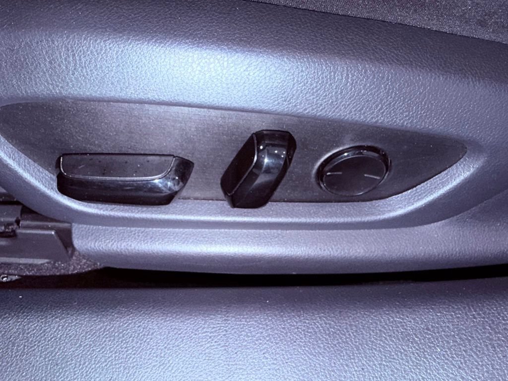 Certified 2024 Lexus ES 350 w/ Premium Package FWD image 19
