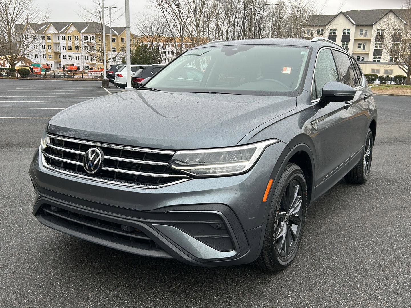 Used 2024 Volkswagen Tiguan SE