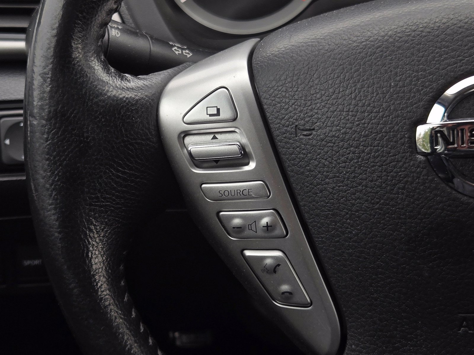 Used 2015 Nissan Sentra FWD image 21