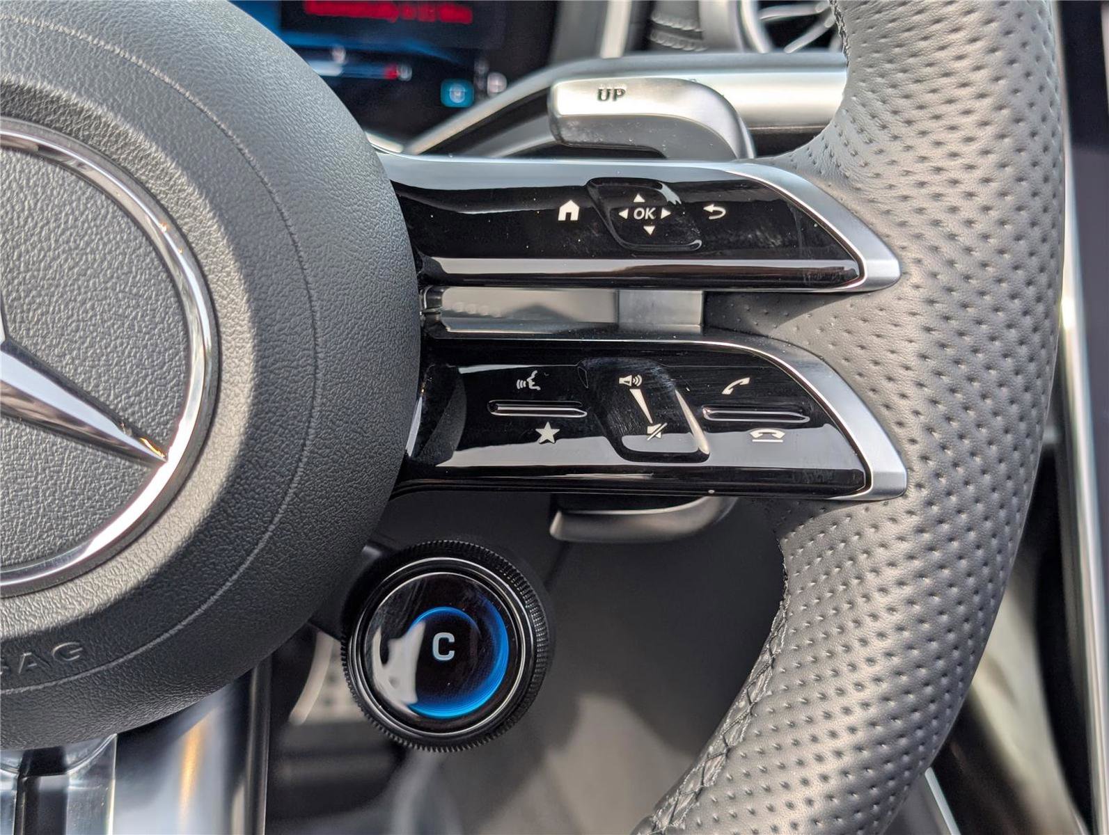 Used 2025 Mercedes-Benz SL 55 AMG 4MATIC image 25