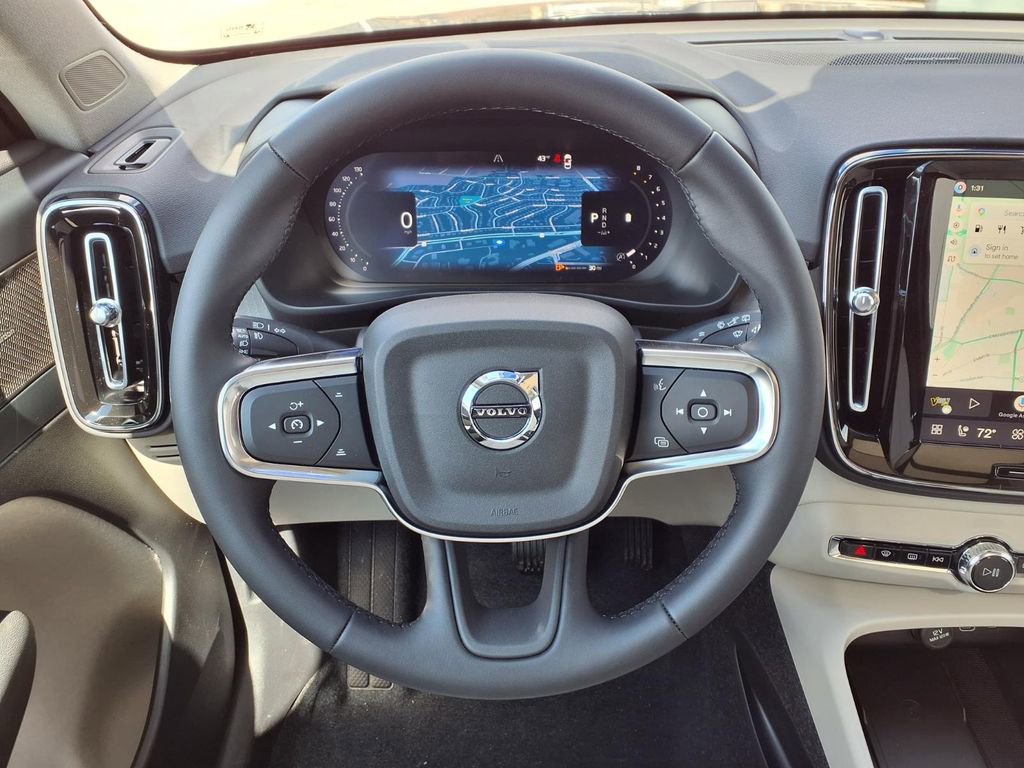 New 2026 Volvo XC40 B5 Ultra w/ Protection Package Premier AWD/4WD image 14