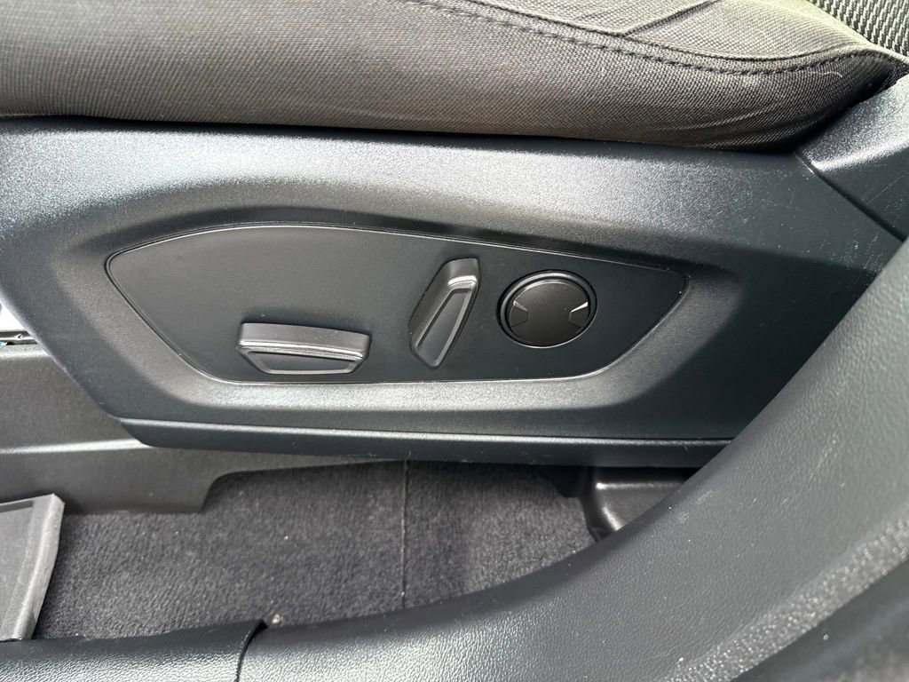 Used 2022 Ford Explorer XLT w/ Class IV Trailer Tow Package image 21