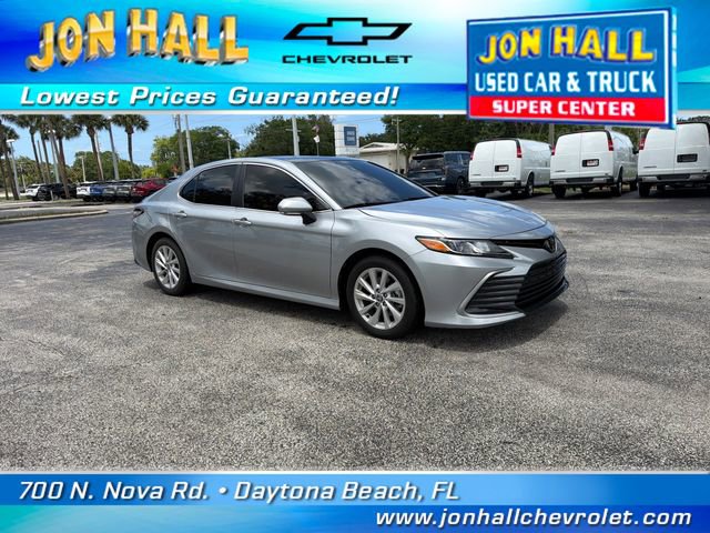 Used 2024 Toyota Camry LE w/ Convenience Package FWD image 18