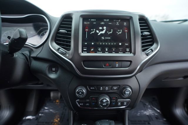 Used 2022 Jeep Cherokee Trailhawk w/ Sun, Sound & Nav Group image 29