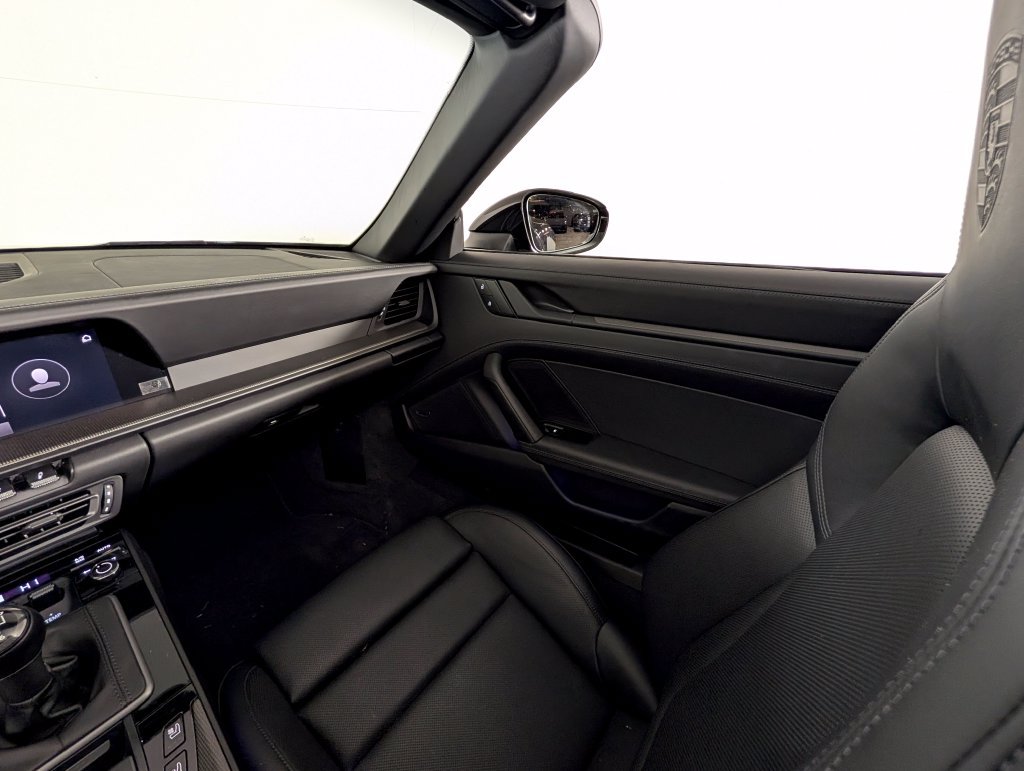 Certified 2023 Porsche 911 Targa 4 GTS AWD/4WD image 21