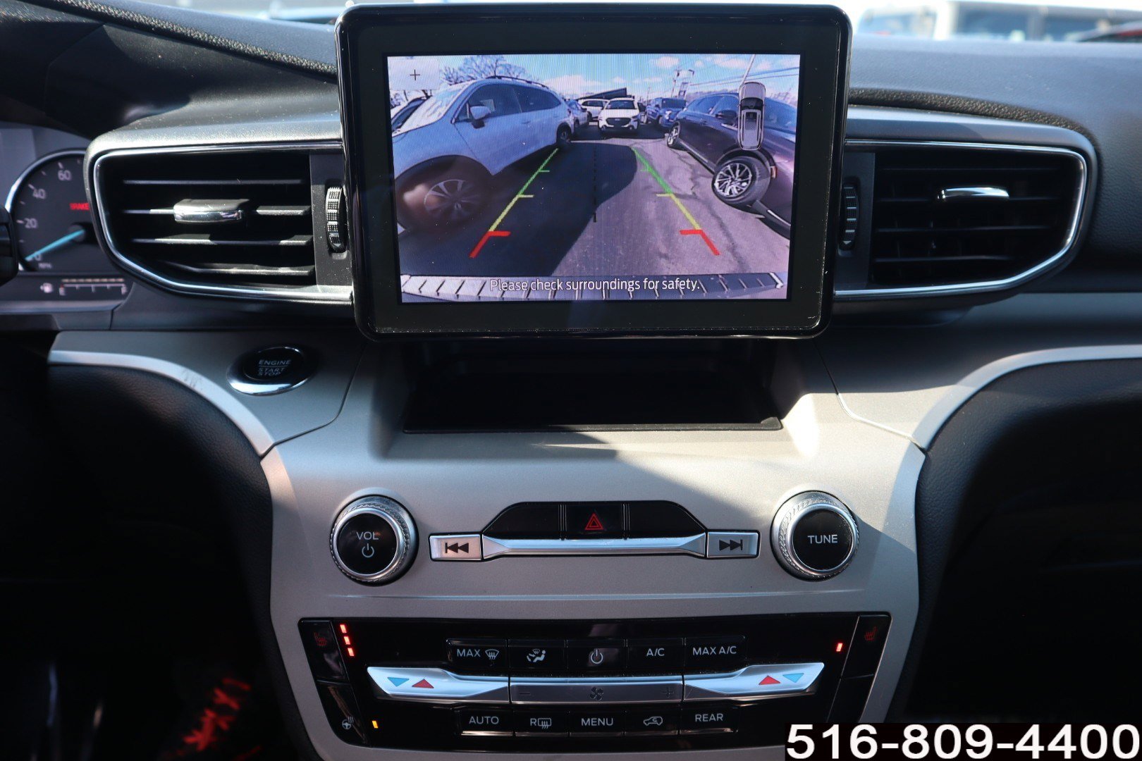 Used 2022 Ford Explorer XLT w/ Equipment Group 202A image 24