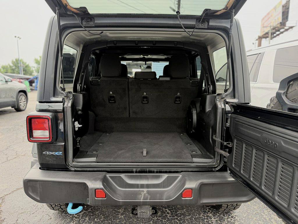 Used 2023 Jeep Wrangler Unlimited AWD/4WD image 20
