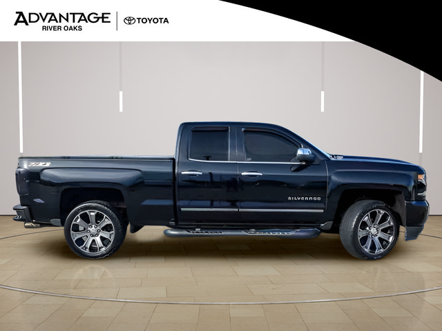 Used 2017 Chevrolet Silverado 1500 LTZ Z71 w/ LTZ Plus Package AWD/4WD image 9