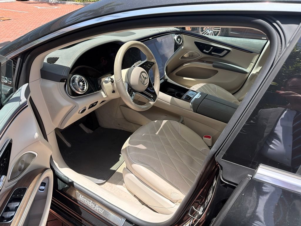 Certified 2023 Mercedes-Benz EQS 580 4MATIC Sedan image 4