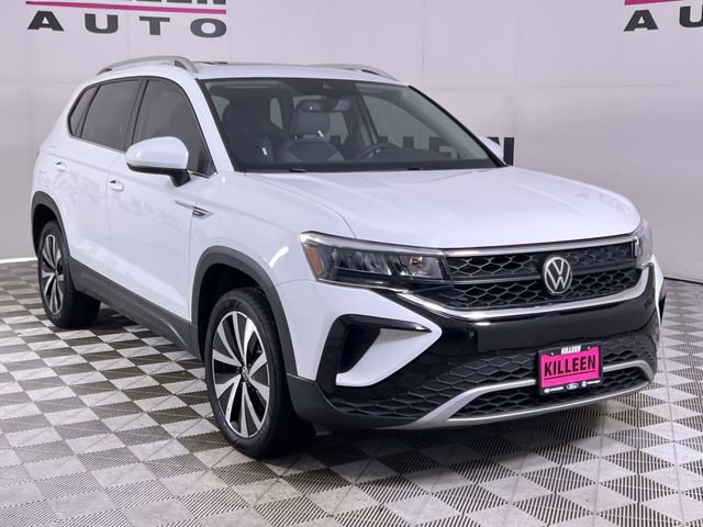 Used 2024 Volkswagen Taos SE image 9