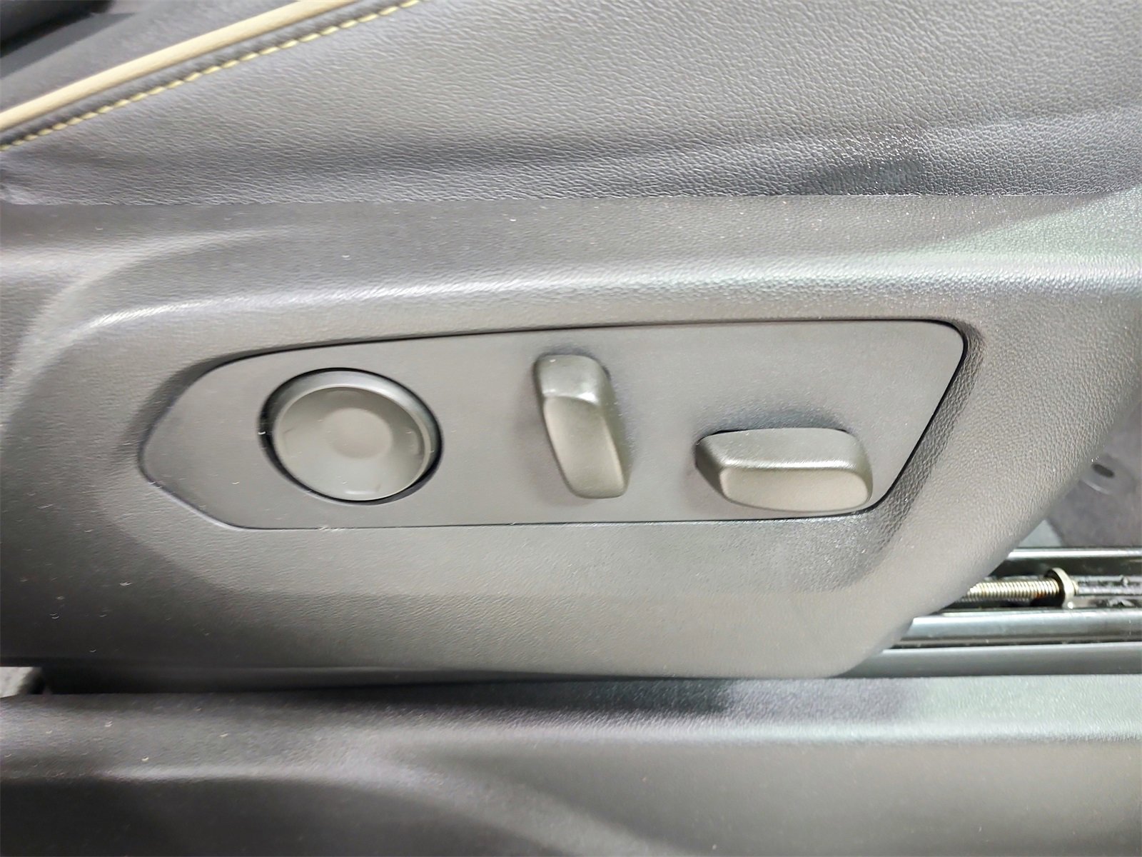 Used 2024 Chevrolet Tahoe Premier image 38