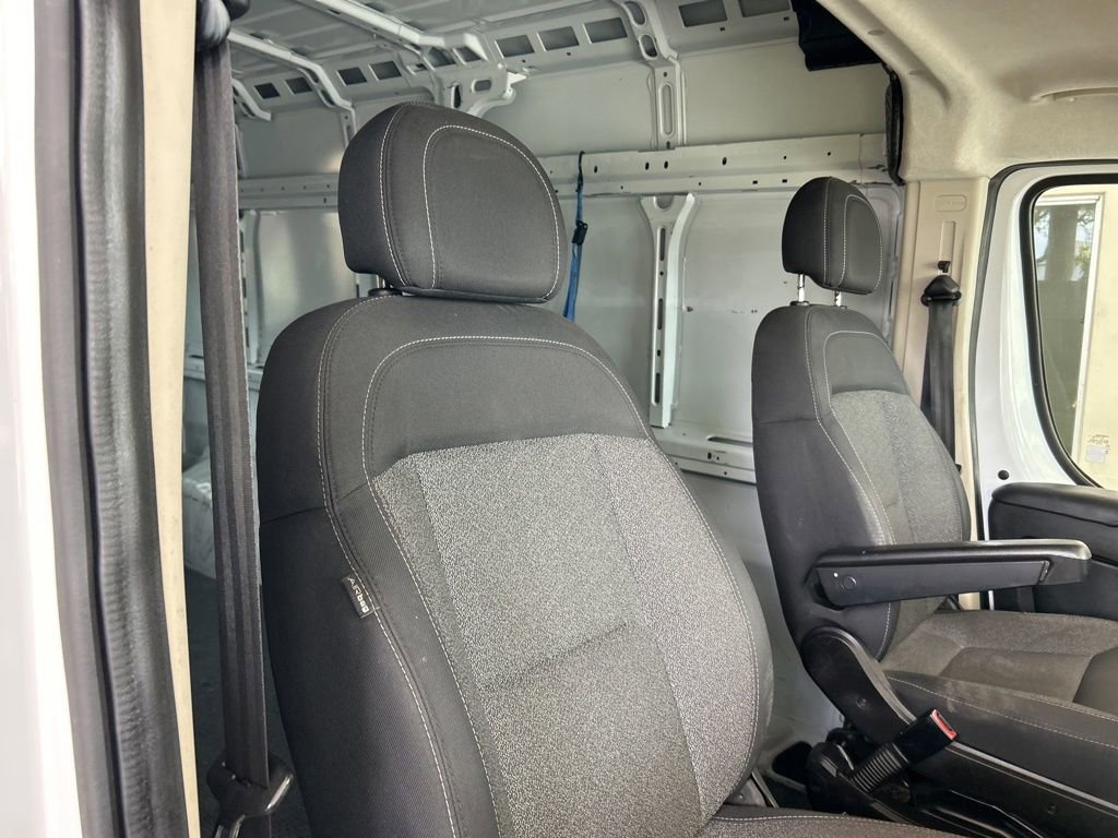 Used 2017 RAM ProMaster 2500 w/ Interior Convenience Group image 19