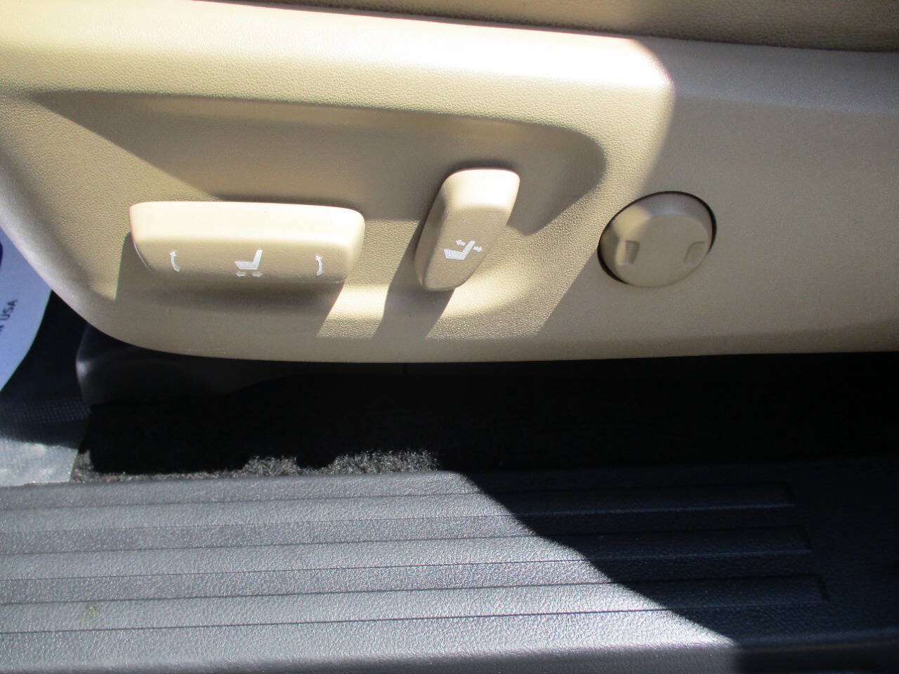 Used 2015 Toyota 4Runner SR5 Premium RWD image 11