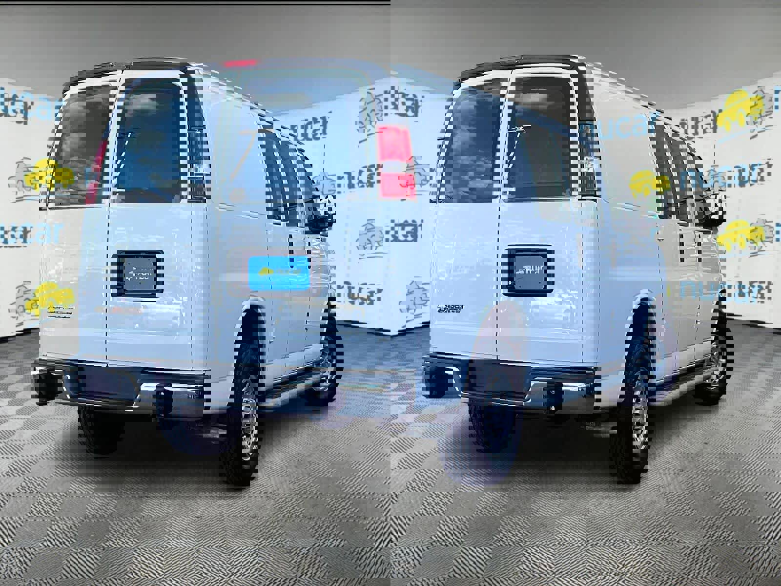 Used 2024 Chevrolet Express 2500 w/ Driver Convenience Package image 6