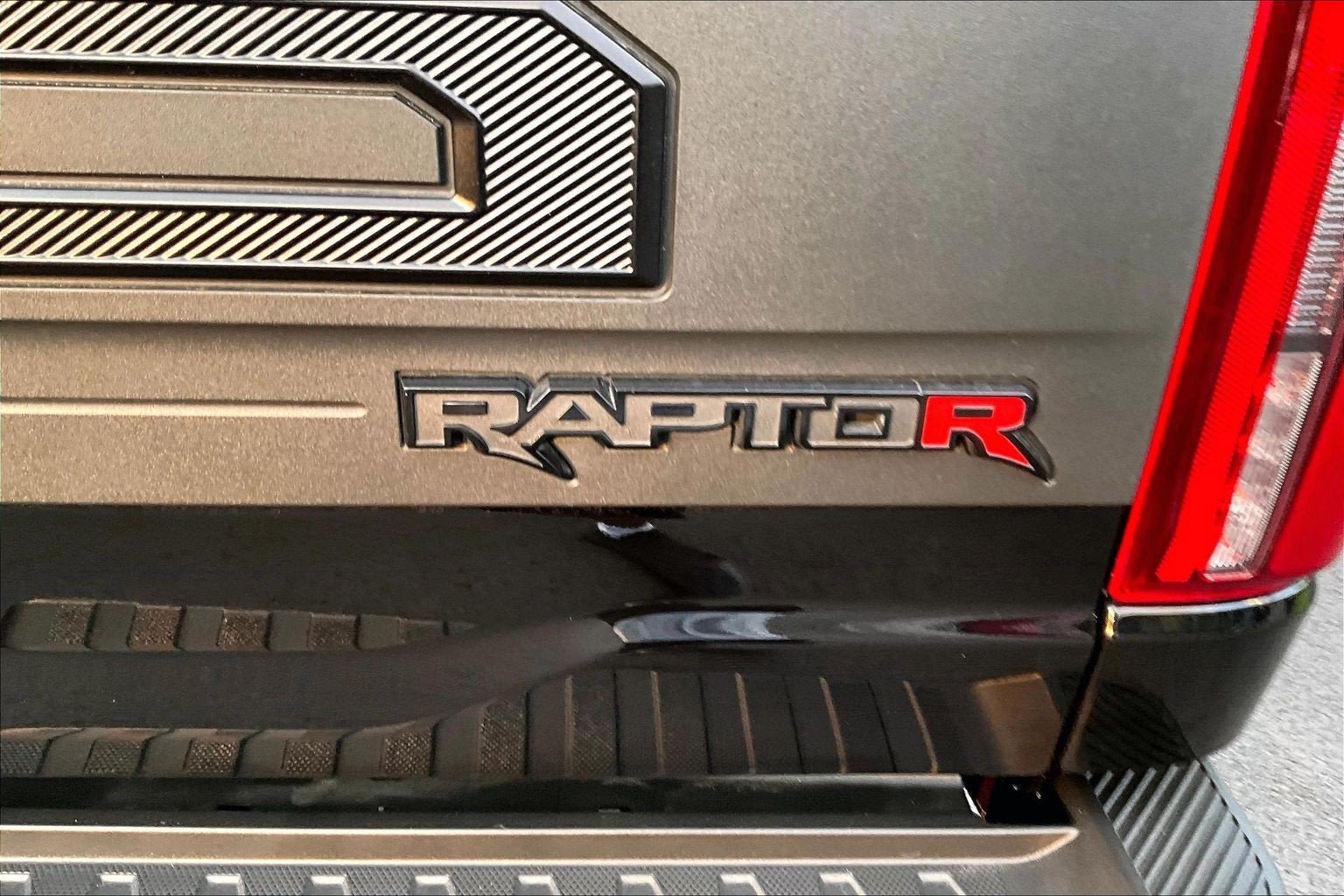 Used 2024 Ford F150 Raptor w/ Equipment Group 803A Raptor R AWD/4WD image 8
