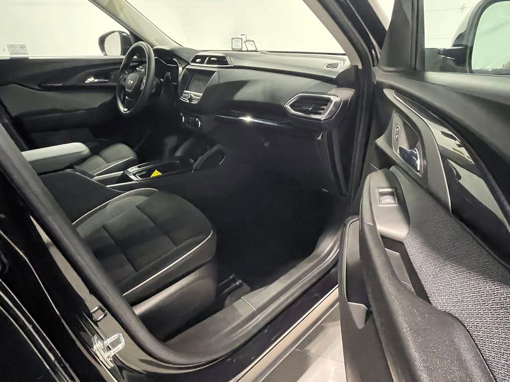 Used 2023 Chevrolet TrailBlazer LT image 25