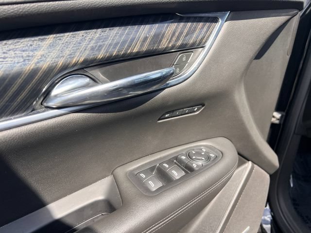Used 2020 Cadillac XT6 Premium Luxury AWD/4WD image 11