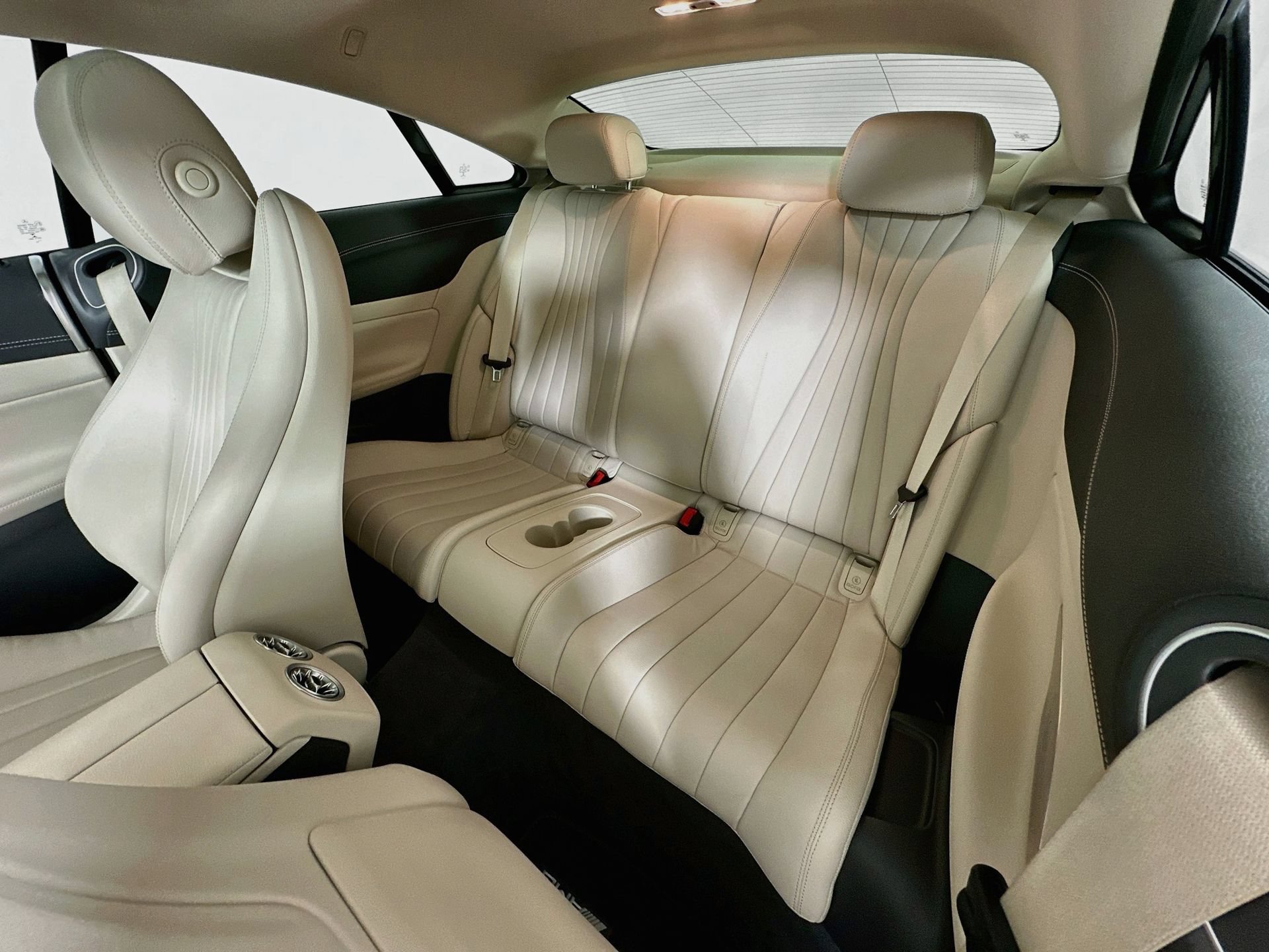 Used 2023 Mercedes-Benz E 450 4MATIC Coupe image 27