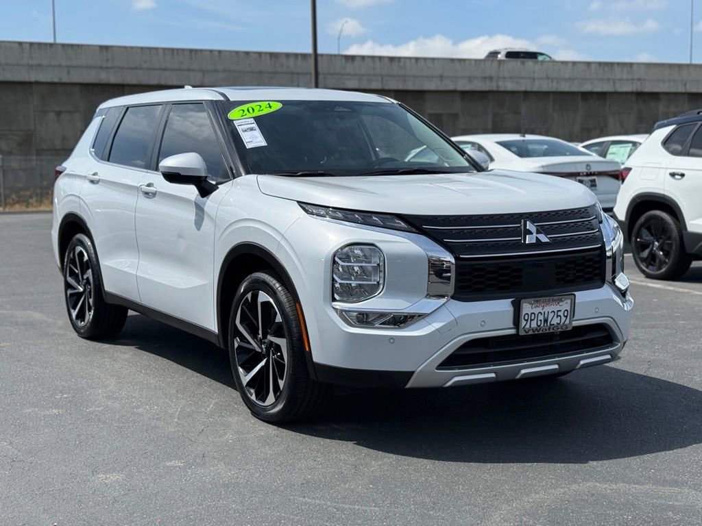 Used 2024 Mitsubishi Outlander FWD