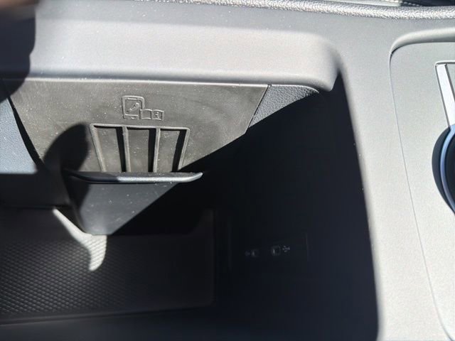 New 2026 Volkswagen Tiguan SE R-Line image 13