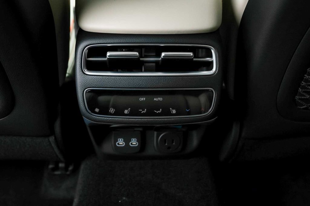 New 2026 Genesis GV70 3.5T Sport Prestige AWD/4WD image 11