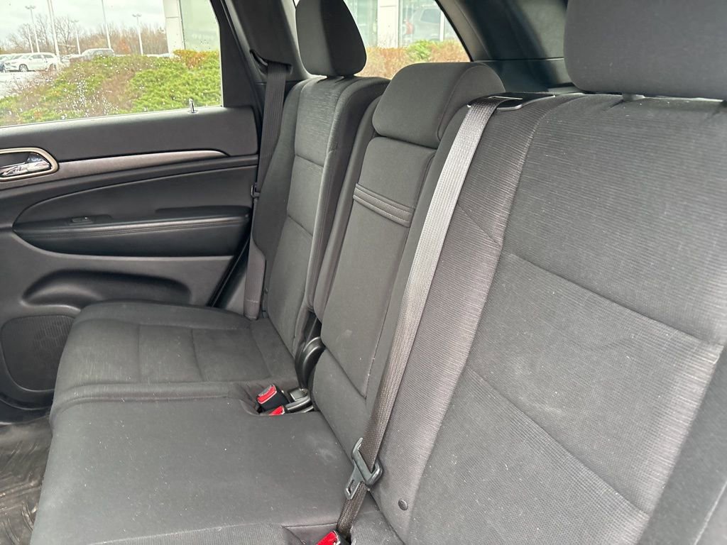 Used 2017 Jeep Grand Cherokee Laredo w/ Quick Order Package 23E image 26