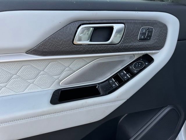 New 2026 Ford Explorer Platinum w/ LUX Leather Package image 11