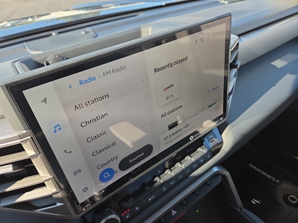 Used 2023 Toyota Tundra Limited image 39