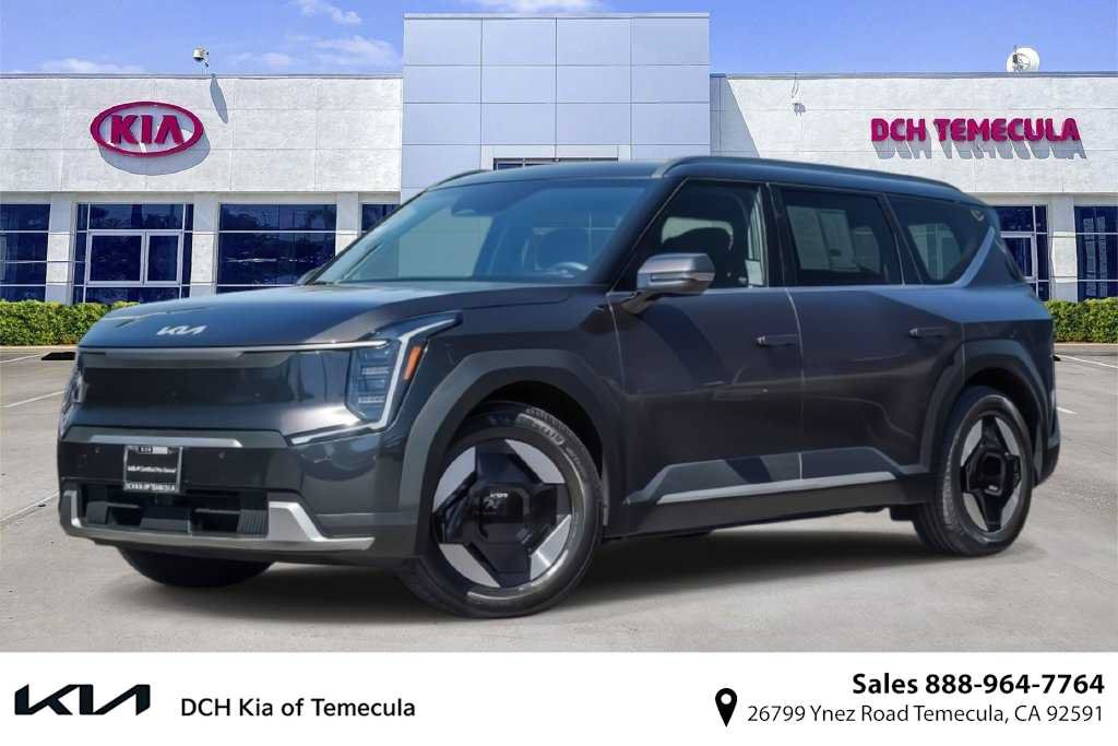 Certified 2024 Kia EV9 Wind AWD/4WD image 1