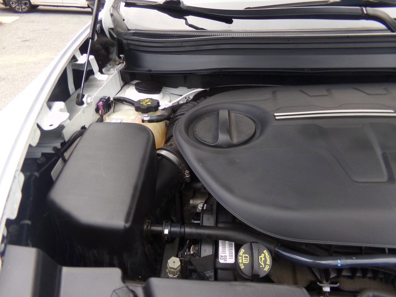 Used 2018 Jeep Cherokee Trailhawk w/ Cold Weather Group image 44