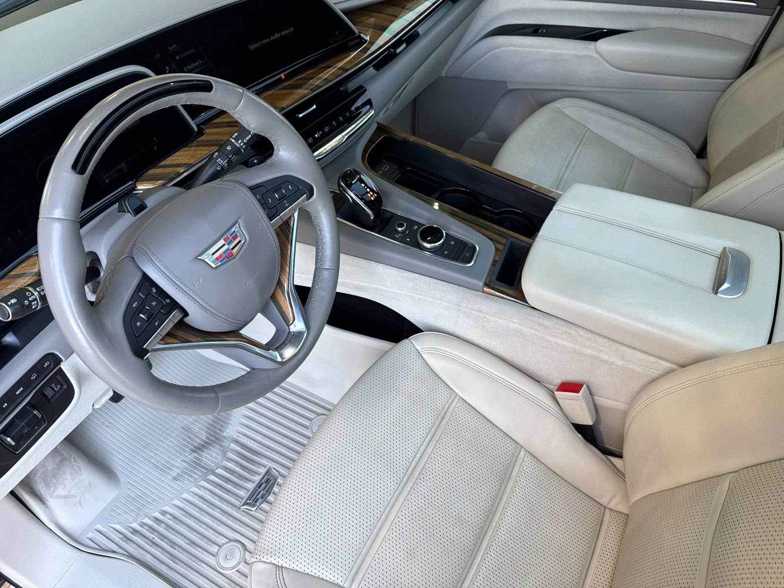 Used 2021 Cadillac Escalade Sport Platinum image 9