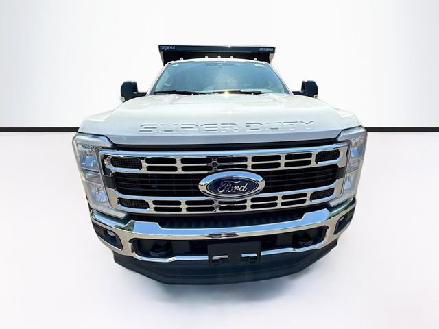 New 2026 Ford F550 4x4 Regular Cab Super Duty image 2