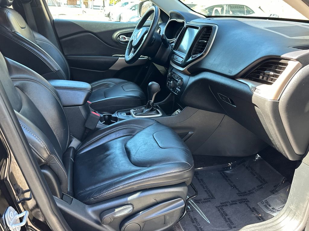 Used 2017 Jeep Cherokee High Altitude image 11