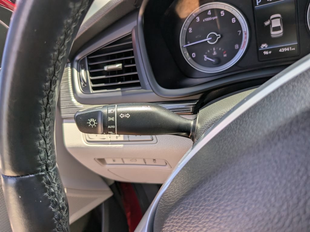 Used 2019 Hyundai Sonata Limited FWD image 32