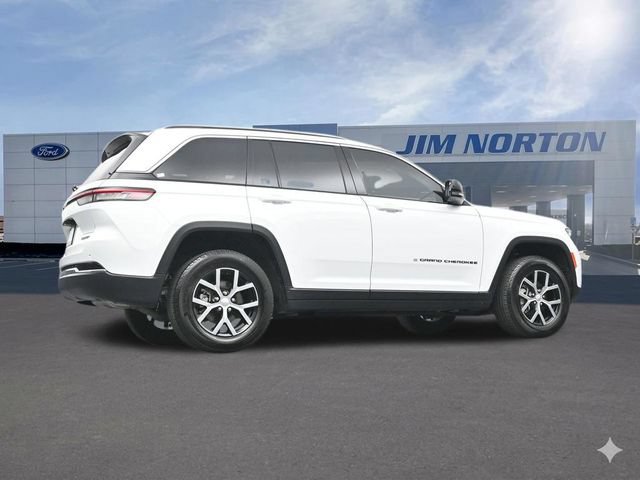 Used 2024 Jeep Grand Cherokee Limited w/ Trailer Tow Package AWD/4WD image 50