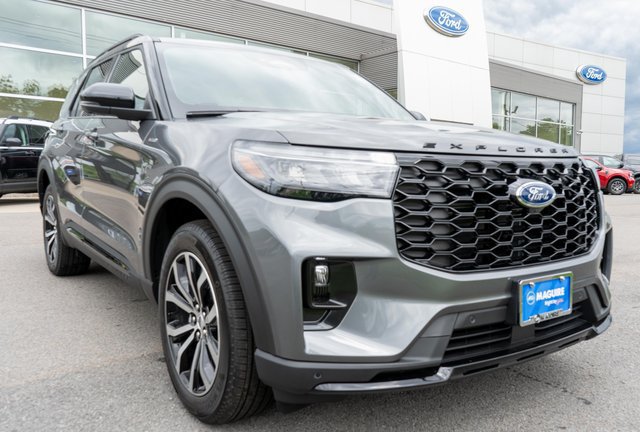 New 2026 Ford Explorer ST-Line AWD/4WD image 4