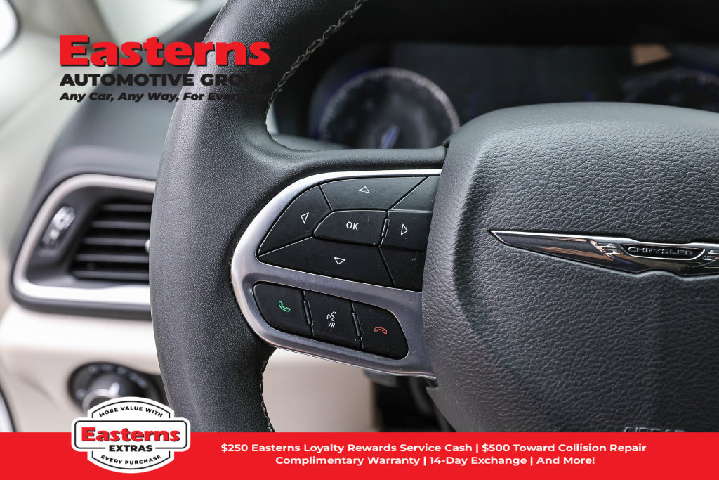 Used 2022 Chrysler Voyager LX FWD image 16