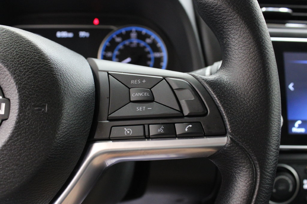 Used 2025 Nissan Leaf S FWD image 25